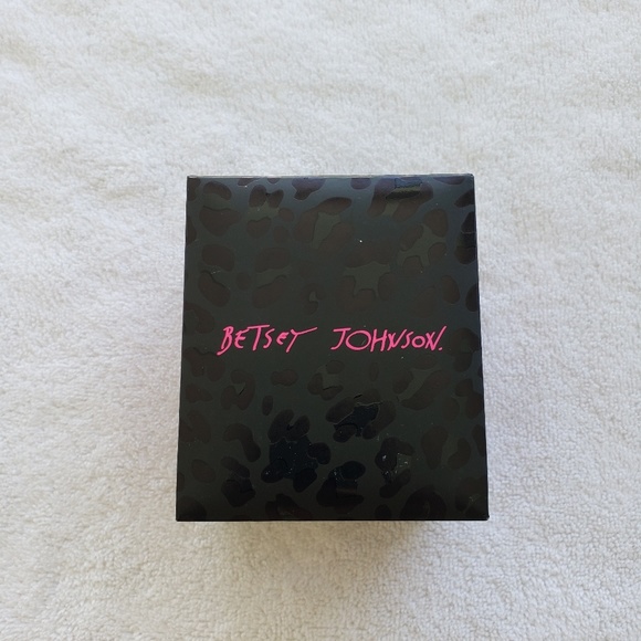 Betsey Johnson Summertime secrets floral watch - Picture 8 of 8